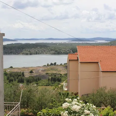 Ana شقة شيبينيك