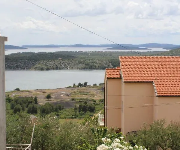 Ana Apartament Szybenik